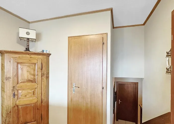 Alpine Evasion - Montana - Swiss Alps Apartment *